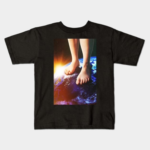 Barefoot Kids T-Shirt by SeamlessOo